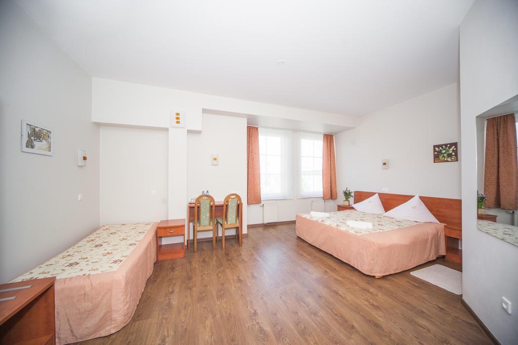 Hotel Ada Wiekszyce المظهر الخارجي الصورة
